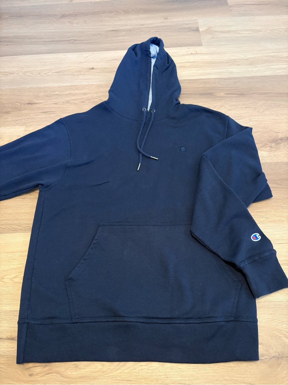Champion Men's Dark Navy Pullover Hoodie with Subtle Logo Size Medium